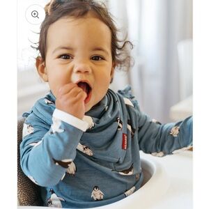 Milkbarn Penguin Luxe Bamboo Stretch Kerchief Bib